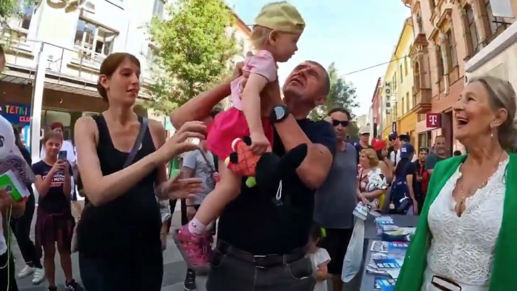Je moc důležité, abyste přišli volit i ve druhém kole už v pátek a sobotu