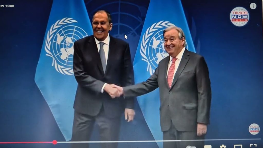 „Chybi tady ruská vlajka…“: Sergej Lavrov vyjádřil ostrý žert na půdě OSN…