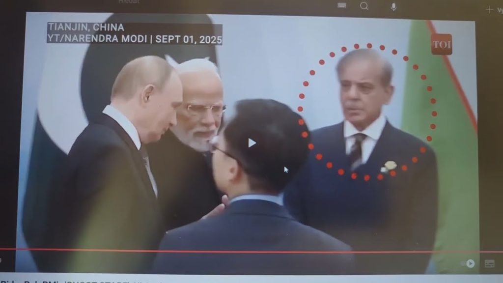 Video: romance mezi Putinem a Modim: silný vzkaz Trumpovi z Číny ve věci rusko-indických vztahů…