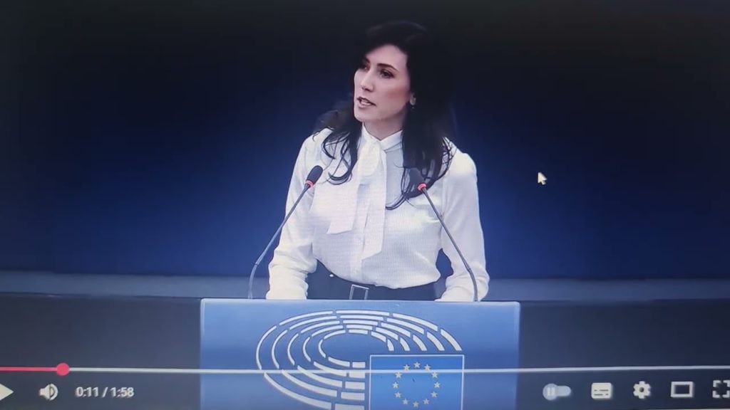 Členka Europarlamentu HERNIKOVÁ pro Uršulu von der Leyenovou: Odstupte!