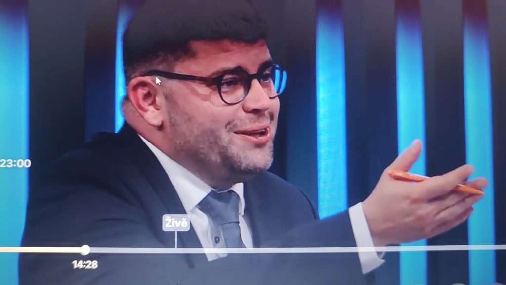 Jen co prohráli volby, tak už nám ten Fialův třídebakl zase „najel“ na Babiše a Okamuru…