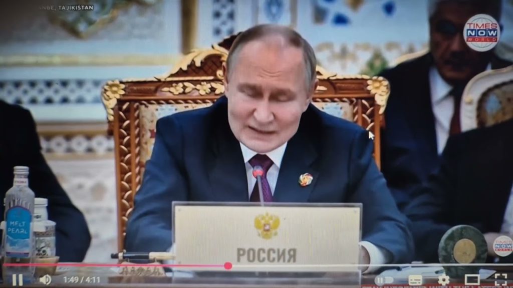 PUTINŮV STŘEDOASIJSKÝ PLÁN; Putin odhaluje plán velké eurasijské dopravní sítě napříč střední Asií.