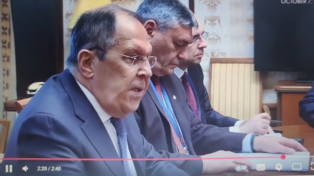 Ruský ministr zahraničí Lavrov napadá snahu Spojených států získat zpět vojenskou základnu v…