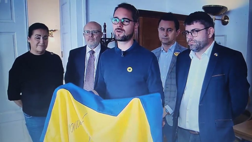 Události na ČT: hezká připomínka vyvraždění Lidic… Co připomínka banderovského masakru na Volyni?