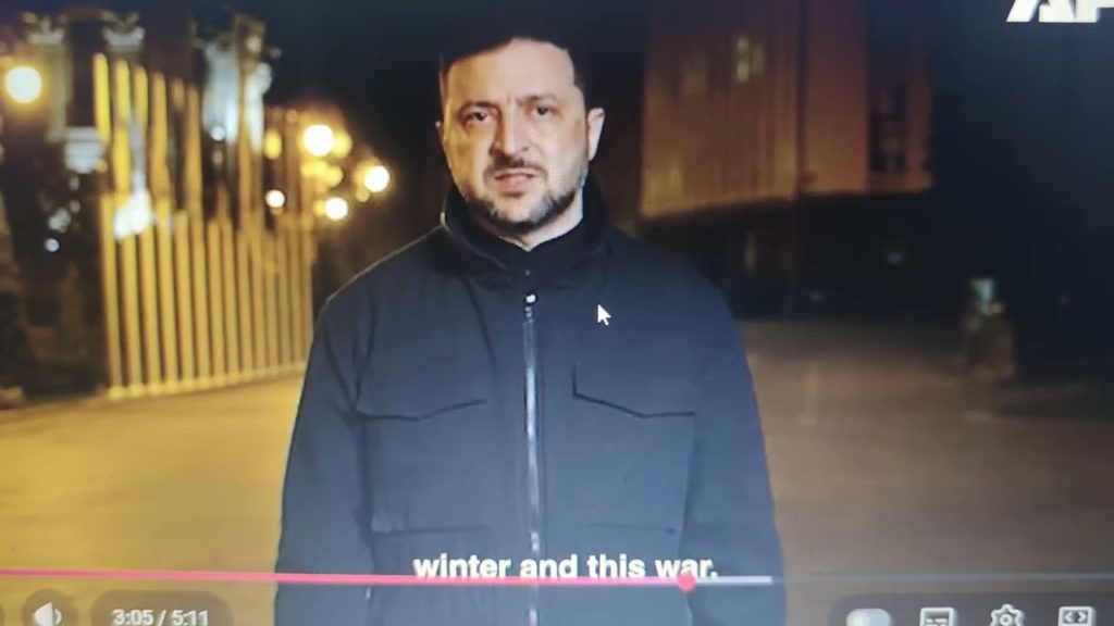 Zelenskyj potvrzuje: šéf kanceláře prezidenta Andrij Jermak rezignoval po proti-korupční razii…