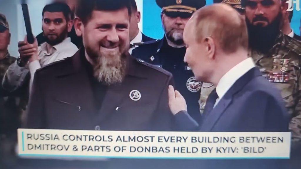 Blízké sesterské město Pokrovska Myrnohrad je na hraně obklíčení ruskou armádou, ale Volodymyr…