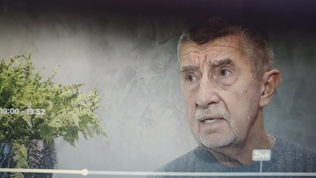Tak konečně jsme vyměnili ukrajinského premiéra za českého premiéra. Tleskám vládě Andreje Babiše…