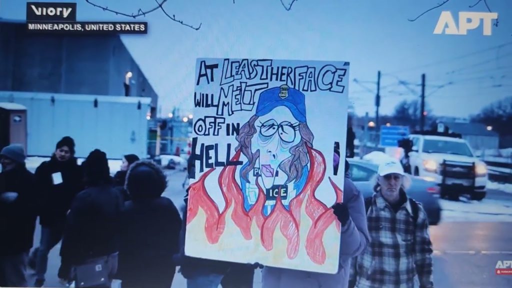 Smrtící střelba vojáků ICE zažehla chaos; stovky lidí se postavily federálním agentům v Minneapolis.
