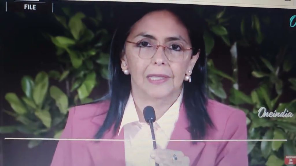 Snaží se Trump ZABÍT novou prezidentku Venezuely? PŘEVRAT po ÚNOSU Madura? Střelba v Caracasu…