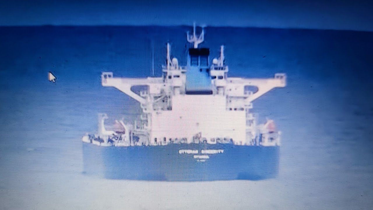 USA plánují útok na ruský tanker! Je Putin příštím cílem po Madurovi? Ruský tanker je na radaru USA.