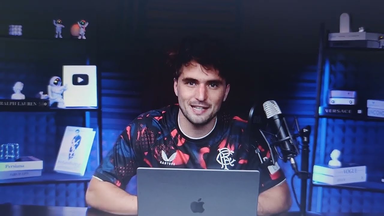 Britský premiér Keir Starmer “VYBUČEN” a ZESMĚŠNĚN i při mnoha fotbalových zápasech…