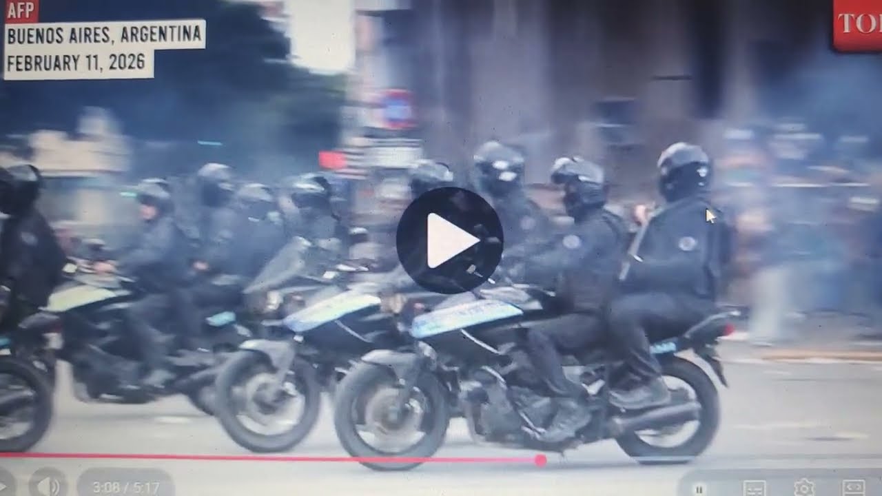 Chaos v Argentině: výbuchy zasáhly Buenos Aires; útok na budovu parlamentu v době, kdy nové…