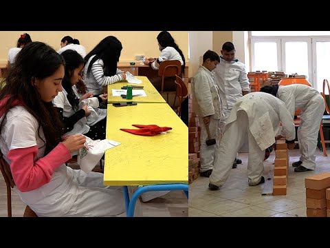 Kecerovce: Rómske deti radšej idú z lavíc do práce než po výučný list.