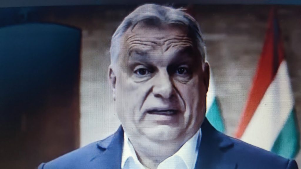 Maďarsko mobilizuje vojáky uprostřed narušených dodávek ropy; trhliny v jednotě Evropské unie…