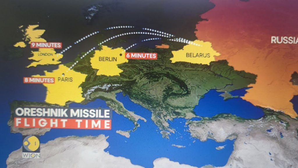 Nové záběry ruských raket Orešnik v bojové pohotovosti na letecké základně Kričev v Bělorusku…