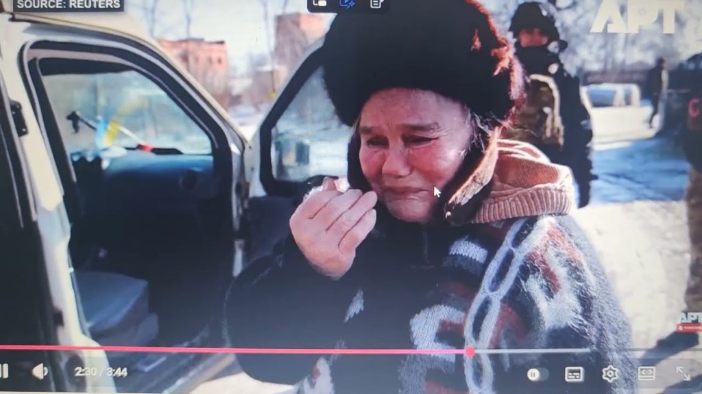 Policie evakuuje civilisty v ukrajinské Záporožské oblasti v době, kdy ruská armáda stále postupuje.
