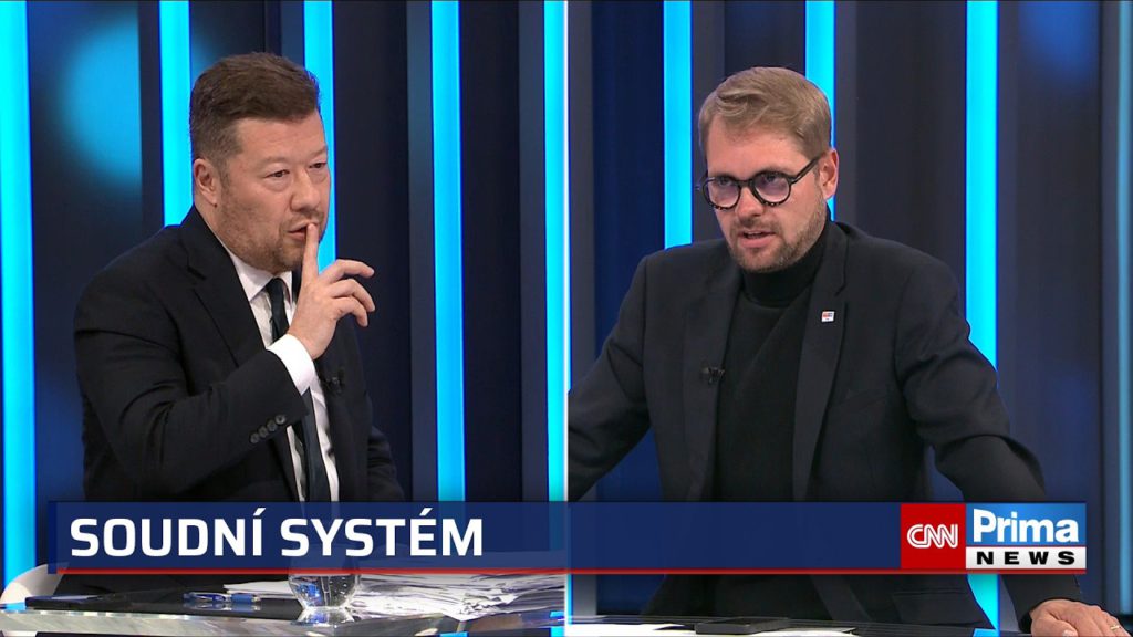Okamura: Soudní systém nemá mou důvěru, ničí životy. Otřásá se základ demokracie, tvrdí Havel