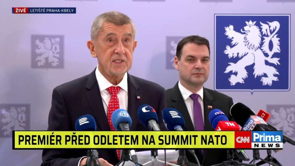 Babiš před odletem do Ankary: S Trumpem to bude zážitek. Macinka poslal Pavlovi ironické přání