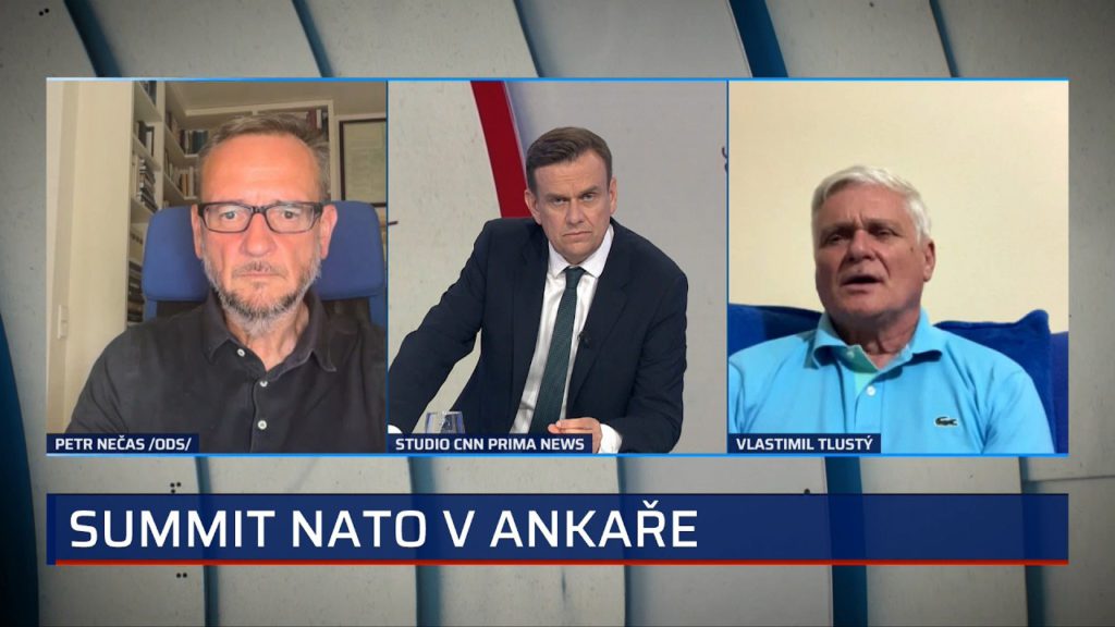 CZ  Přeskočit navigaci A sad adio       Obrázek avataru Idiot s klíčem od WC a měření pindíků. Tlustý s Nečasem kritizovali českou zahraniční politiku