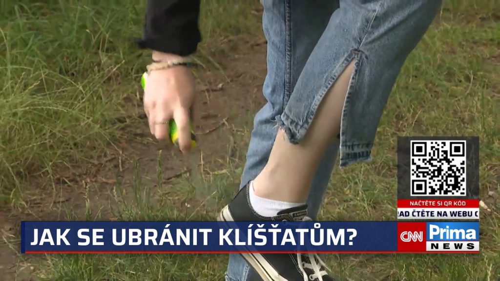 Jak se ubránit komárům a klíšťatům? Pozor na nefunkční náramky i domácí repelenty