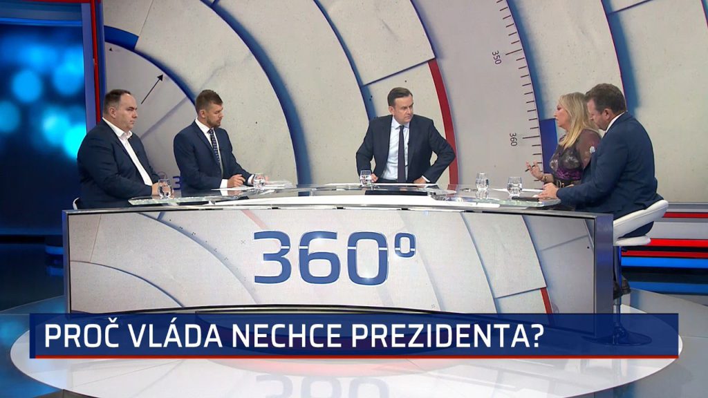 Podá Pavel další žalobu? Do hlavy mu nevidíme, řekla Vaňková. Nedivil bych se, přikývl Hrnčíř