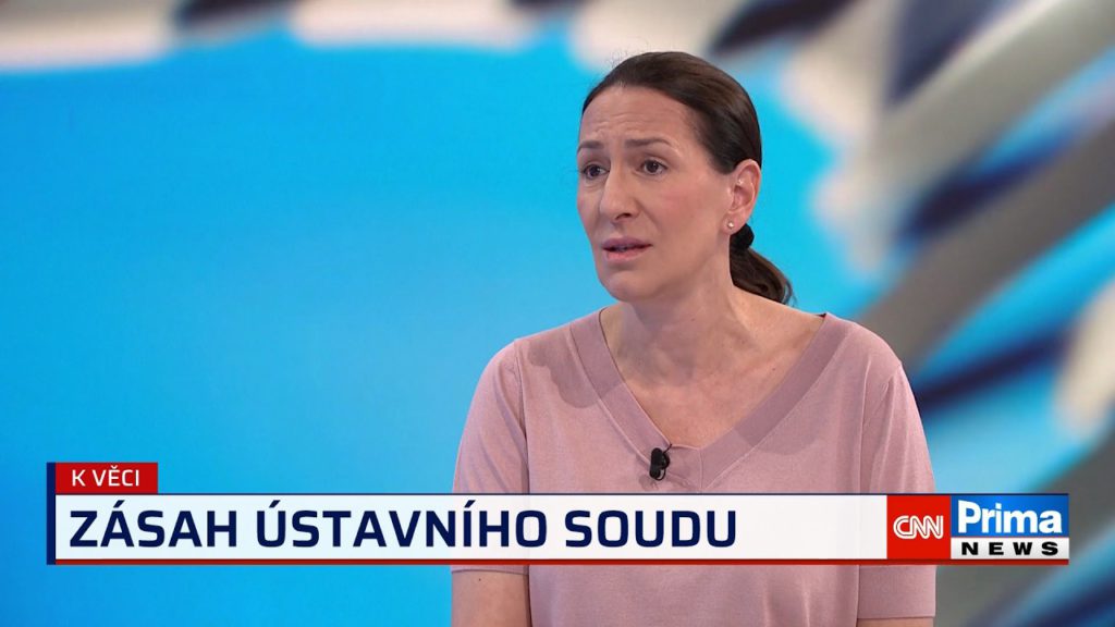 Udženija: Prezident i premiér by měli potlačit mužské ego. Společnost je rozeštvaná