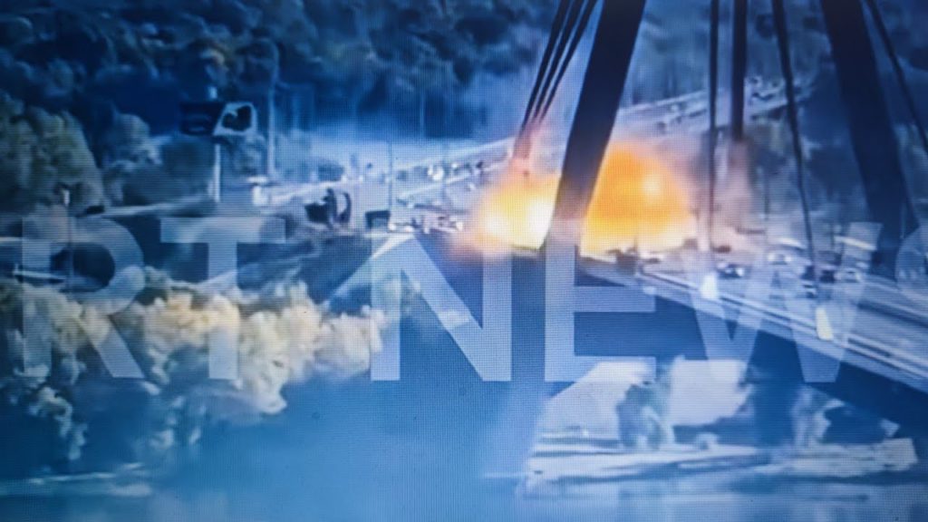 Denní světlo, civilní doprava, lídr NATO v Kyjevě – a potom náhle Rusko bombarduje klíčové mosty…