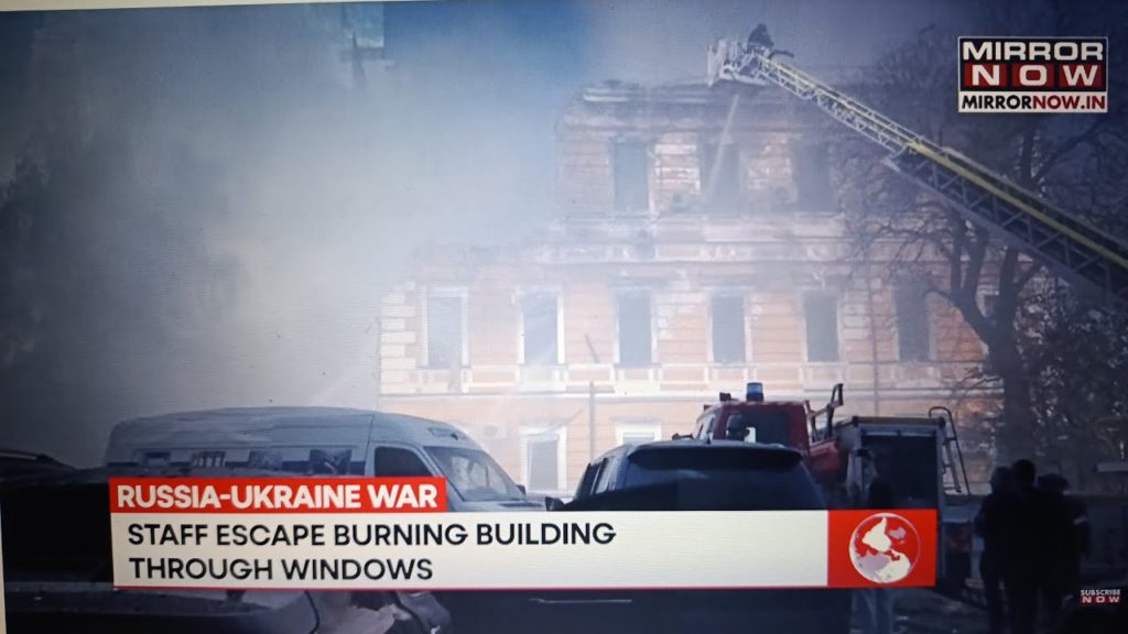 Ruský horor od tryskových dronů v Kyjevě! Budova akademie věd byla zasažena za denního světla…